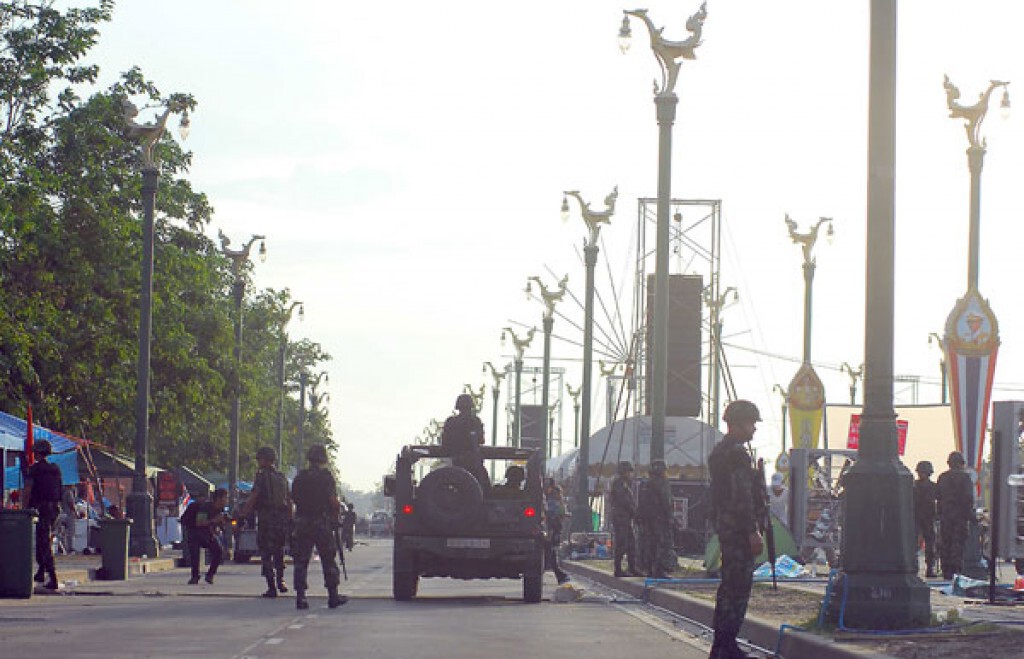 ย้อนรอยเวที นปช. นาทีหลังการยึดอำนาจ ย้อนรอยเวที นปช. นาทีหลังการยึดอำนาจ