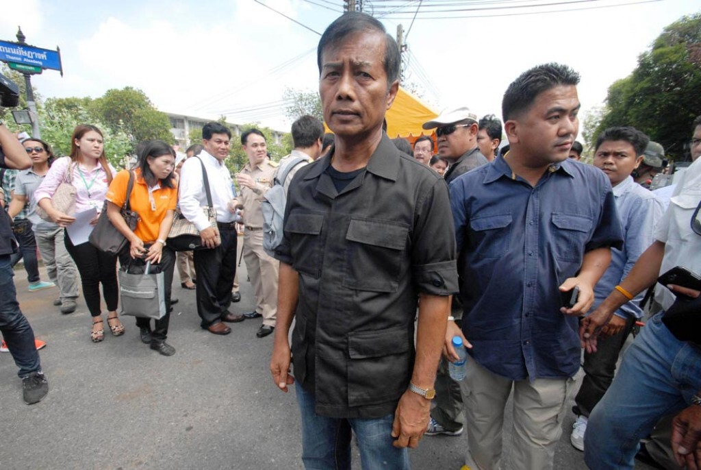 "ถาวร" เชื่อ "แกนนำกปปส." ไม่หลบหนีพร้อมสู้คดี! "ถาวร" เชื่อ "แกนนำกปปส." ไม่หลบหนีพร้อมสู้คดี!