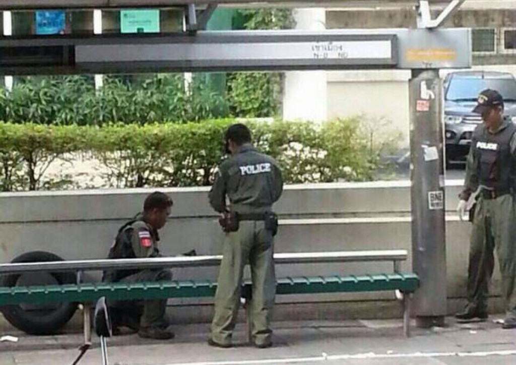 ระทึกพบระเบิด M67 ถูกทิ้งไว้กลางเมือง