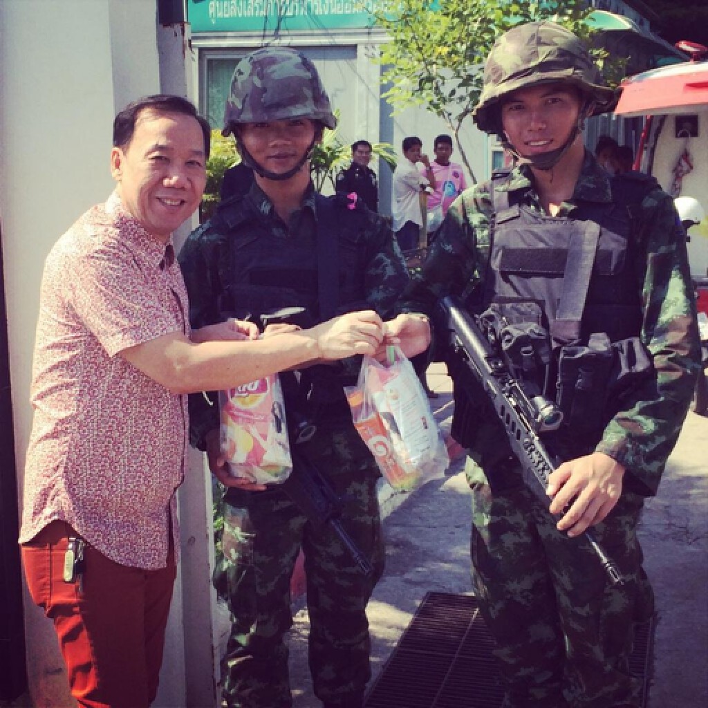 "...น่ารักคับผวนนน" แอนนา ชวนชื่น โพสต์เฟสบุ๊ค ให้กำลังใจทหาร "...น่ารักคับผวนนน" แอนนา ชวนชื่น โพสต์เฟสบุ๊ค ให้กำลังใจทหาร