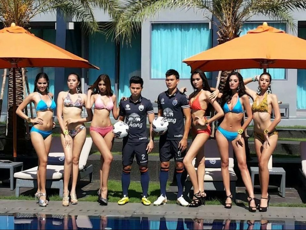 สาวงาม Miss Grand Thailand 2014 โชว์หุ่นสวยในชุดว่ายน้ำ
