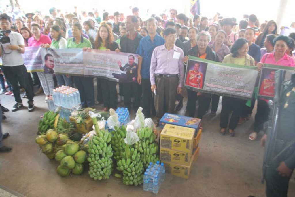 ชาวนาพิษณุโลก ขอบคุณ "ประยุทธ์" แก้จำนำข้าว