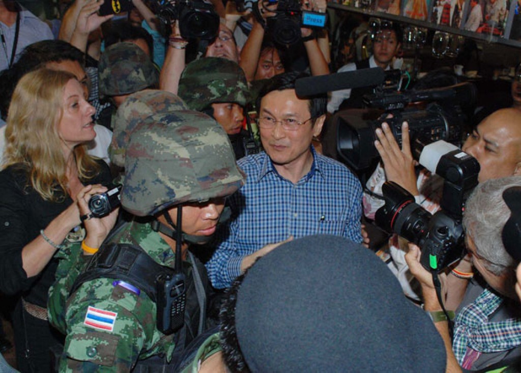 คสช.เผยจับ "จาตุรนต์" ขัดคำสั่ง ไม่หวั่นแจงสื่อต่างชาติ คสช.เผยจับ "จาตุรนต์" ขัดคำสั่ง ไม่หวั่นแจงสื่อต่างชาติ