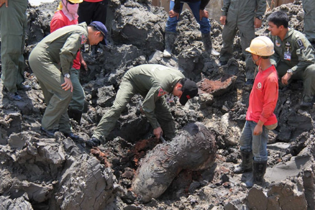 ขุดพบระเบิดอากาศ ในไซต์งาน รถไฟฟ้าสายสีแดง