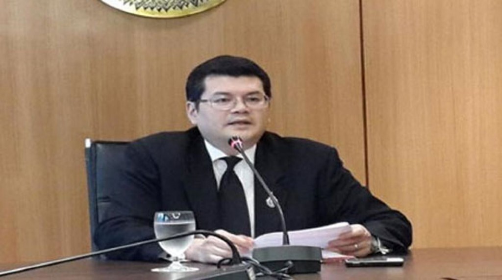 กต.ขอกัมพูชา ไม่ให้ "จักรภพ" ใช้เคลื่อนไหว กต.ขอกัมพูชา ไม่ให้ "จักรภพ" ใช้เคลื่อนไหว