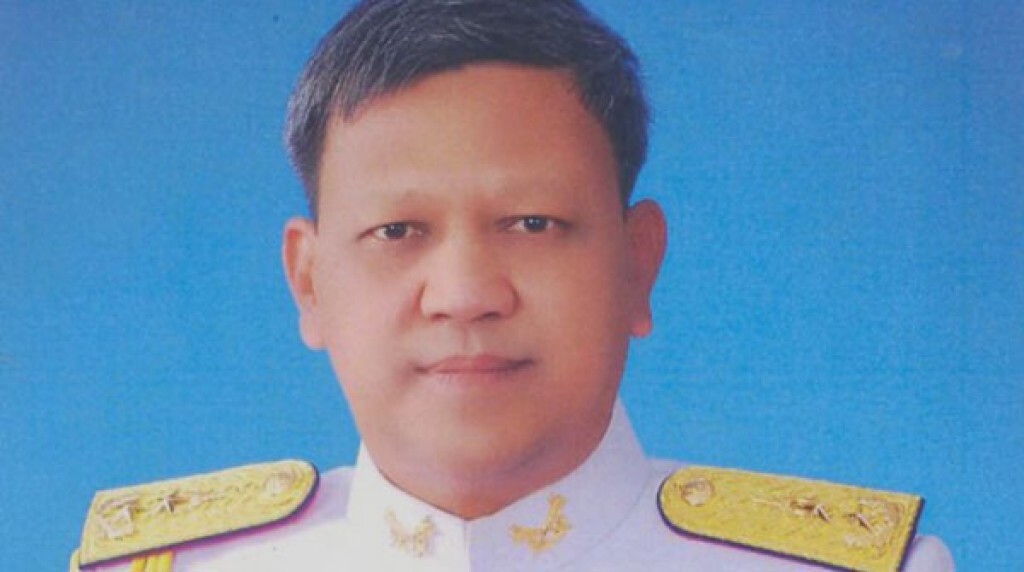 นปช.สุพรรณบุรี ยอมถอย แกนนำประกาศลาออก นปช.สุพรรณบุรี ยอมถอย แกนนำประกาศลาออก