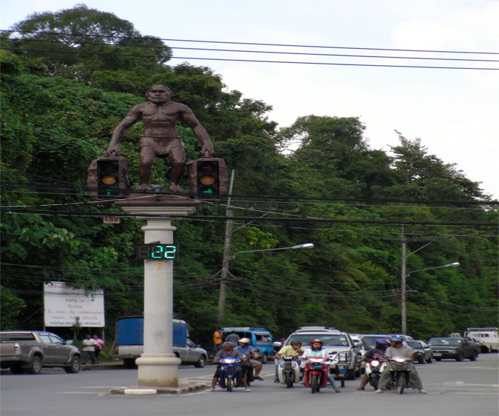 กระบี่...ลุยจัดระเบียบสายโทรศัพท์บนเสาไฟฟ้า กระบี่...ลุยจัดระเบียบสายโทรศัพท์บนเสาไฟฟ้า