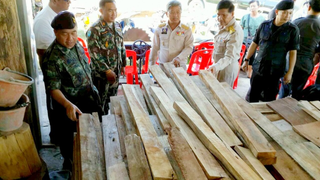 ตั้งกรรมการ สอบ "ด.ต." เปิดบ่อน-ตั้งโรงงานแปรรูปไม้