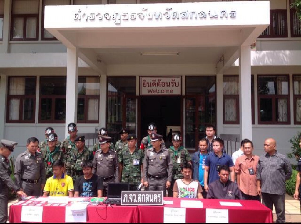 ตำรวจรวบแก๊งเงินกู้ ดอกโหด ของกลางเพียบ