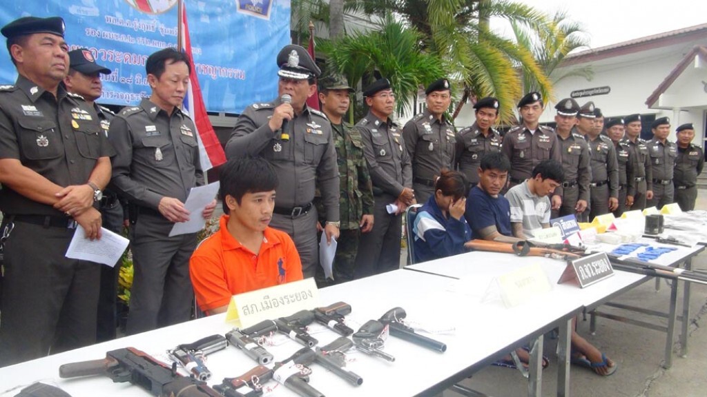"ตร.- ทหาร" เมืองระยอง! กวาดล้างยาเสพติด "ตร.- ทหาร" เมืองระยอง! กวาดล้างยาเสพติด