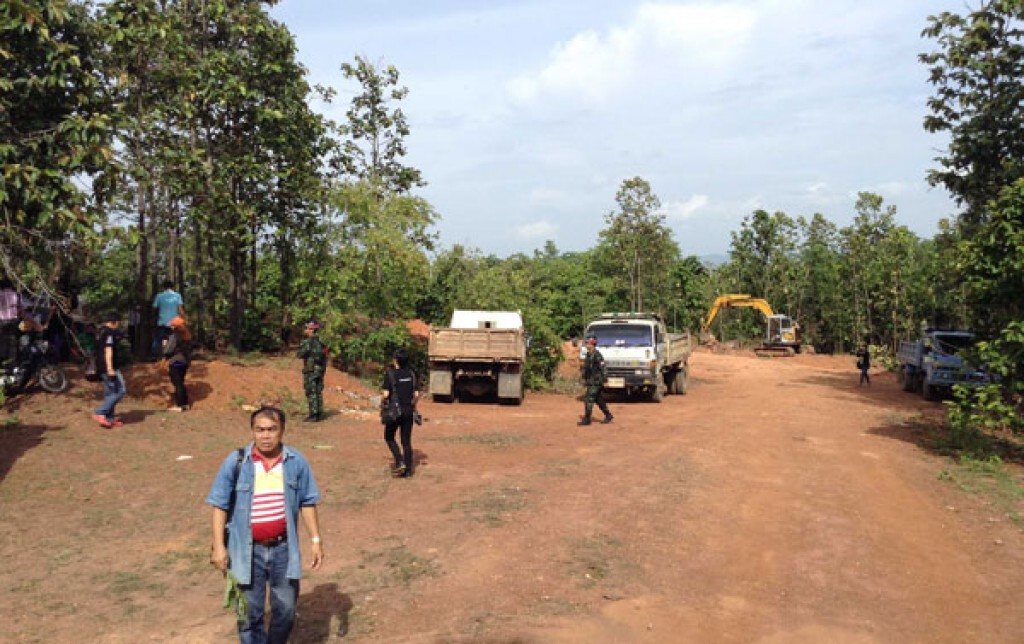 บุกตรวจป่าสงวนถูกบุกรุกกว่า 400 ไร่ บุกตรวจป่าสงวนถูกบุกรุกกว่า 400 ไร่