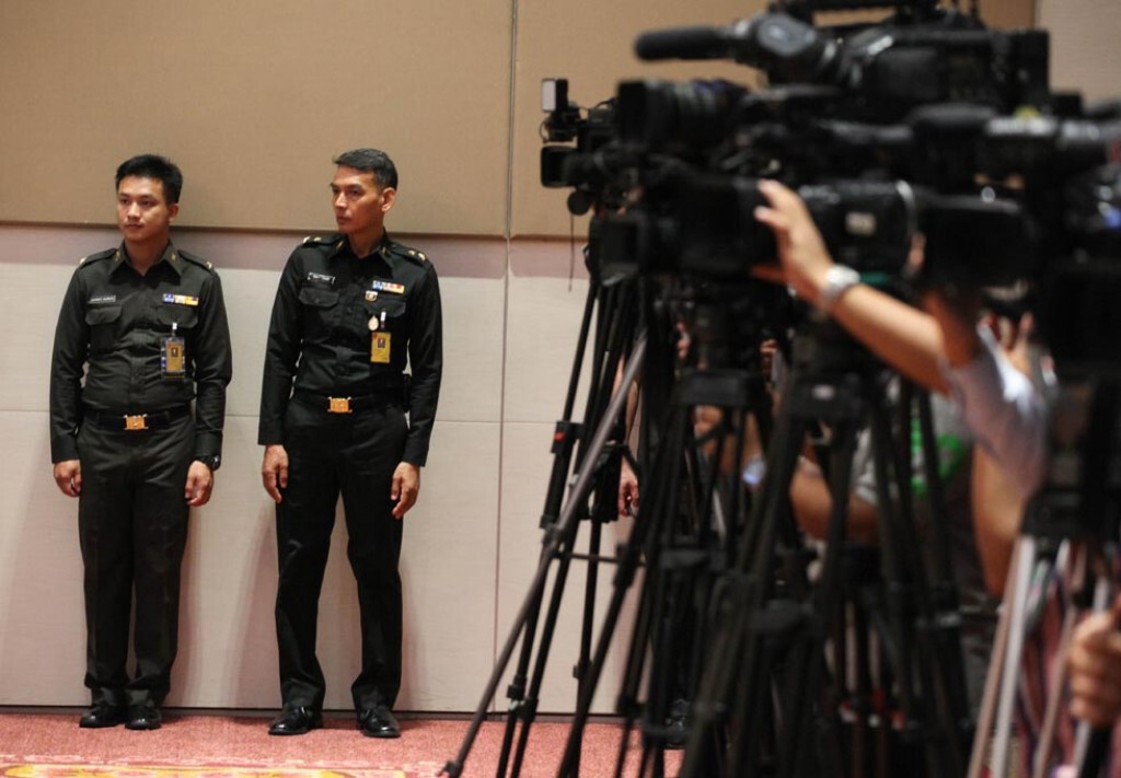 "หัวหน้าพรรคการเมือง - นปช. - กปปส." ร่วมถกปฏิรูป! "หัวหน้าพรรคการเมือง - นปช. - กปปส." ร่วมถกปฏิรูป!