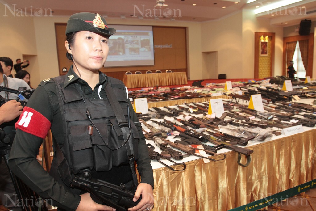 "คสช." แถลงผลกวาดล้างจับกุมอาวุธรอบ 1 เดือน โชว์ของกลางเพียบ