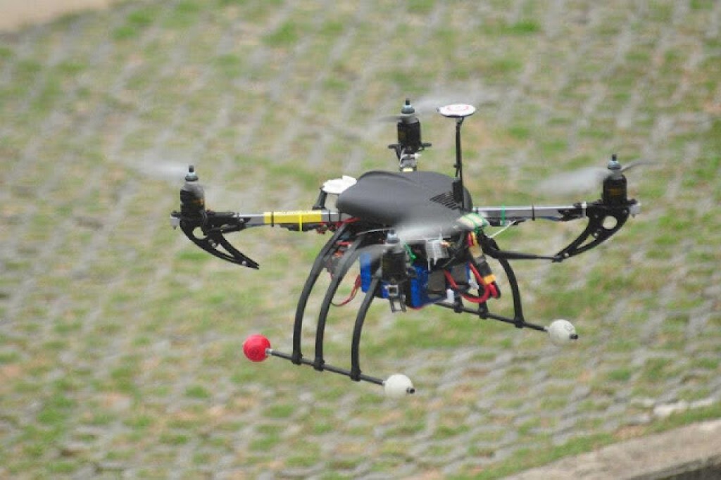 ทร. ลงนามวิจัยพัฒนา เครื่อง "UAV" ขึ้นลงทางดิ่งระยะ 2 เน้นนำไปทดลองใช้จริง ทร. ลงนามวิจัยพัฒนา เครื่อง "UAV" ขึ้นลงทางดิ่งระยะ 2 เน้นนำไปทดลองใช้จริง