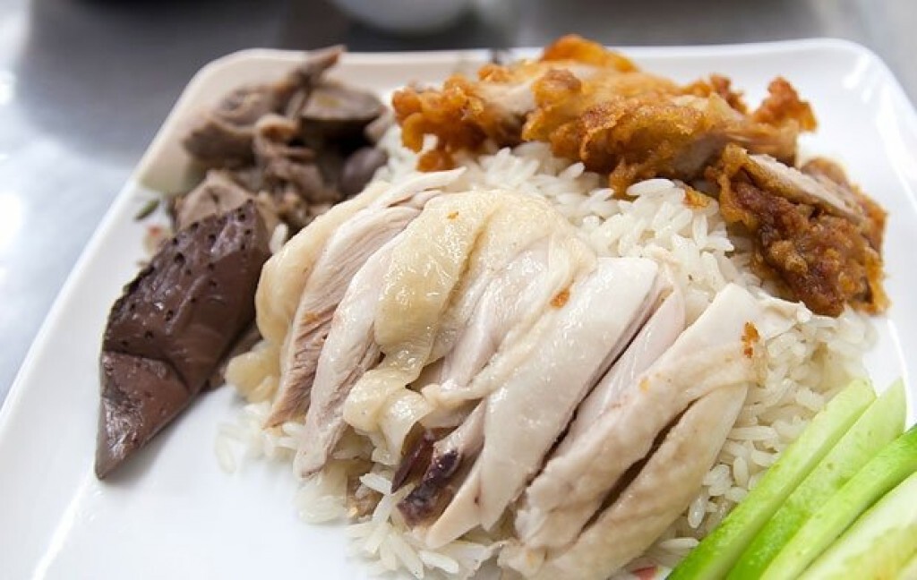 ตรวจเข้ม "ร้านข้าวมันไก่" ป้องกันโรค "อาหารเป็นพิษ" ตรวจเข้ม "ร้านข้าวมันไก่" ป้องกันโรค "อาหารเป็นพิษ"