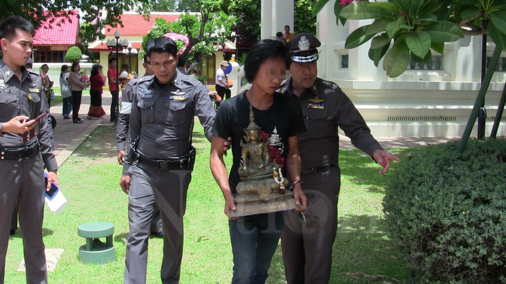 รวบเด็กวัดดังอ่างทองลักพระพุทธรูปไปขายเอาเงินซื้อโทรศัพท์
