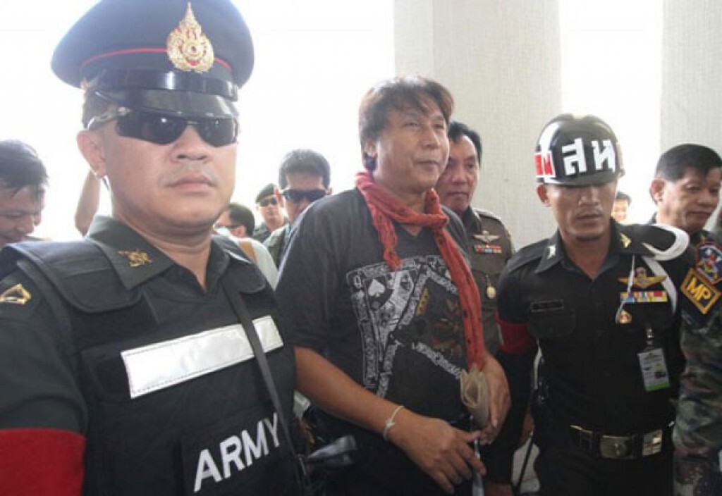 ฝากขังครั้งแรก "ทอม ดันดี" คดีหมิ่นเบื้องสูง