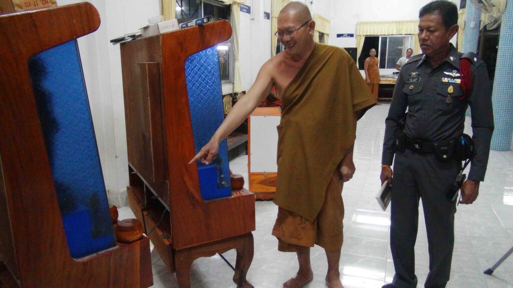 คนร้ายงัดตู้บริจาควัดโคกเปรี้ยว กวาดเงินเกลี้ยง
