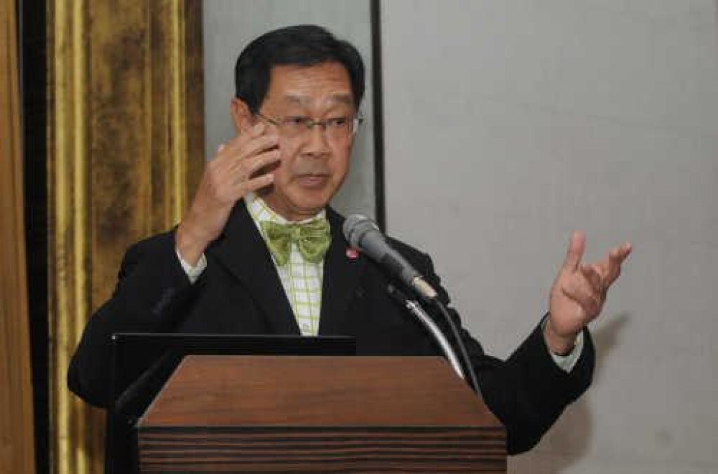 "ทิศทางที่ถูกต้องของเศรษฐกิจไทย" "ทิศทางที่ถูกต้องของเศรษฐกิจไทย"