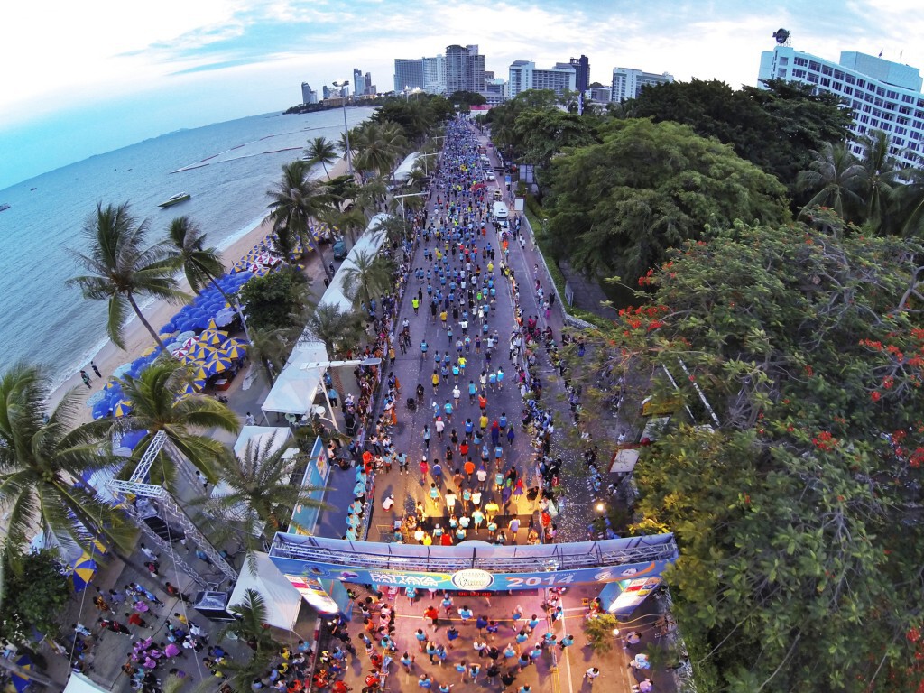 ปอดเหล็กไทย-เทศกว่า 7 พันคนกระหึ่ม "พัทยามาราธอนคิงส์คัพ 2014"