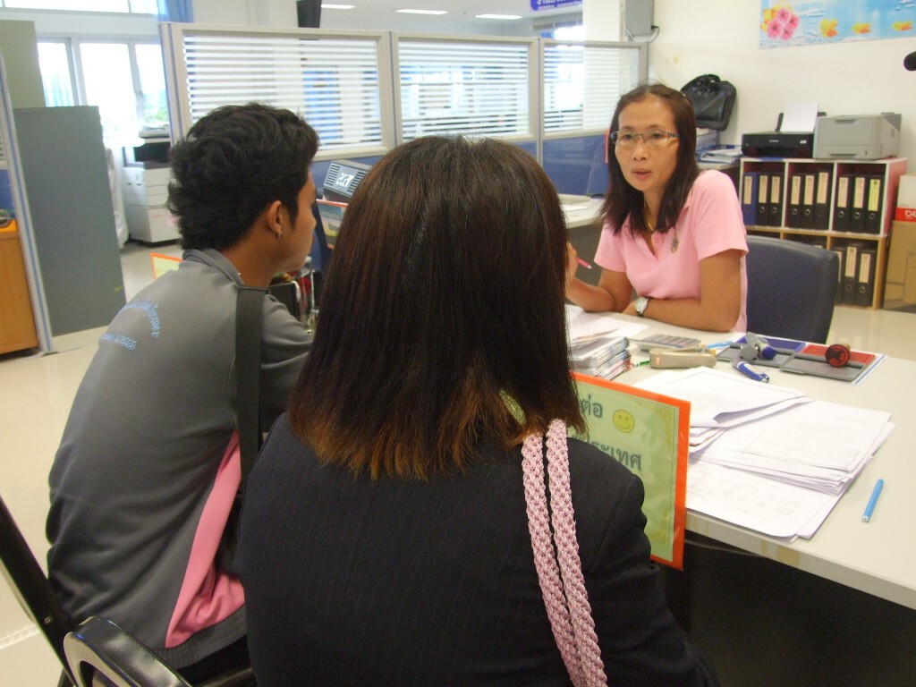 แรงงานที่กลับจากลิเบียขอความช่วยเหลือจากจัดหางานแล้ว 2 ราย