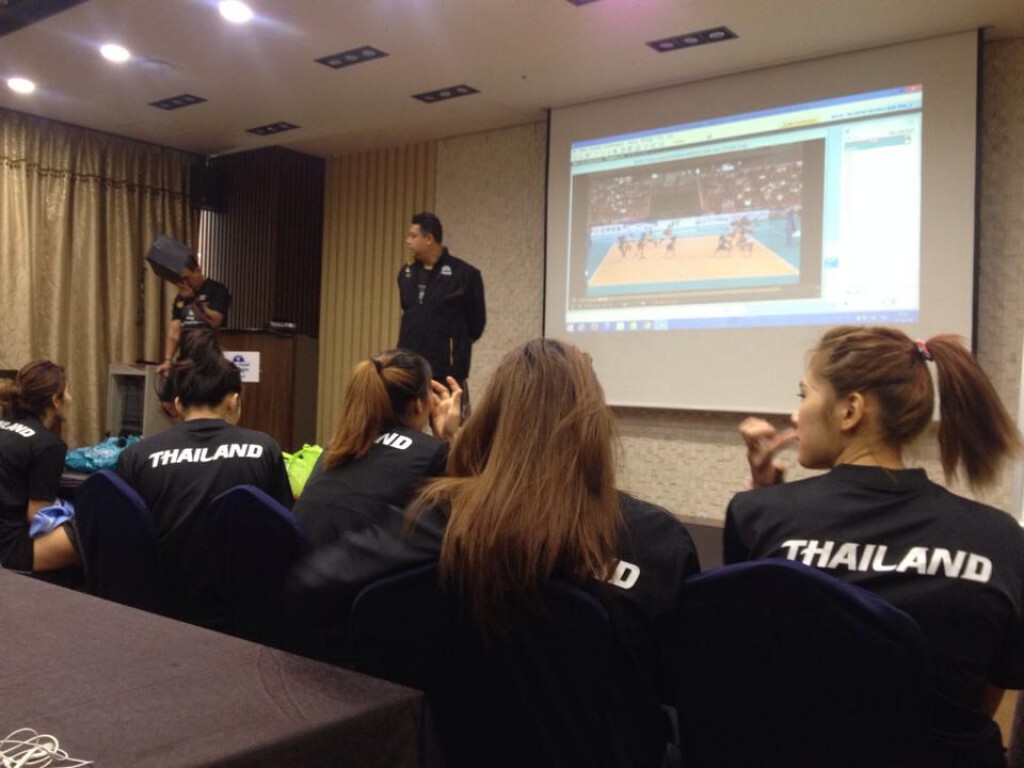 โค้ชอ๊อดติวเข้มตบไทย  เปิดเทปศึกษา"จุดอ่อน"สาวโสม