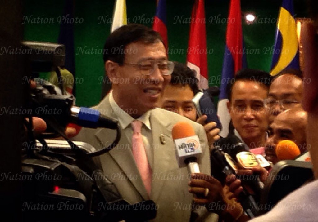 "พรเพรช" ปลื้มใจนั่ง สนช. ปัดตอบพร้อมรับตำแหน่งประธาน