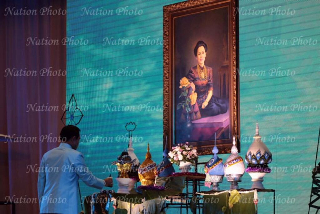 คสช.จัดงานเฉลิมพระเกียรติ 82 พรรษามหาราชินี ที่สวนอัมพร
