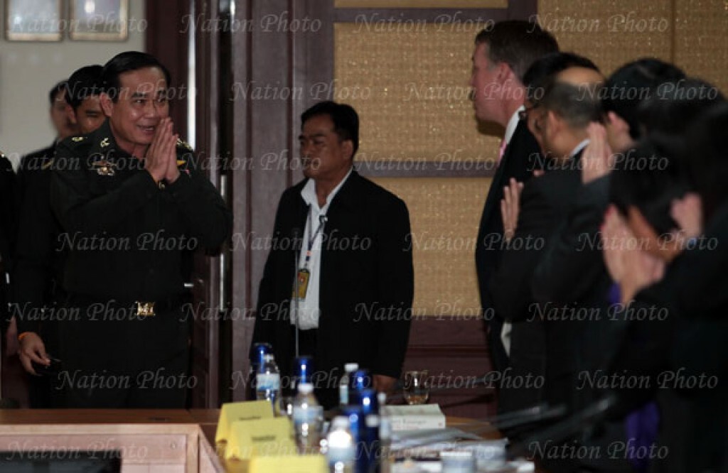 หัวหน้า คสช.พบนักลงทุนต่างชาติ หวังลงทุนเพิ่ม หัวหน้า คสช.พบนักลงทุนต่างชาติ หวังลงทุนเพิ่ม