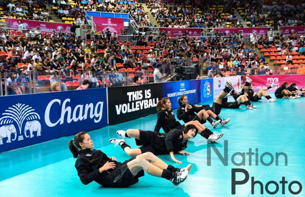 วอลเลย์บอล เซ็ทแรกสาวไทยพ่ายมะดัน 19-25 วอลเลย์บอล เซ็ทแรกสาวไทยพ่ายมะดัน 19-25
