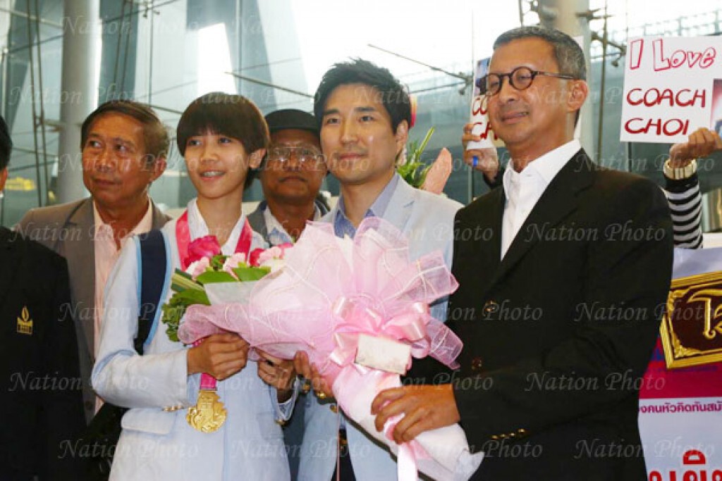 "น้องเทนนิส" ถึงสนามบิน สุวรรณภูมิ "น้องเทนนิส" ถึงสนามบิน สุวรรณภูมิ