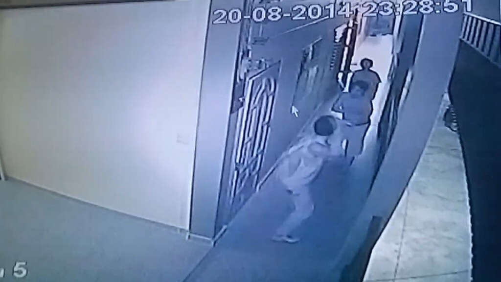 ชายวัย 42 แค้นยืมเงิน 100 บาทไม่ได้ ฟันคู่กรณีบาดเจ็บ