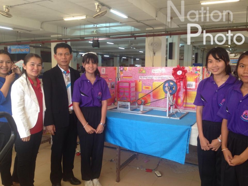 นักเรียนบัวใหญ่ ทำเครื่องแยกเหรียญ ชนะเลิศโครงงานวิทยาศาสตร์อีสาน