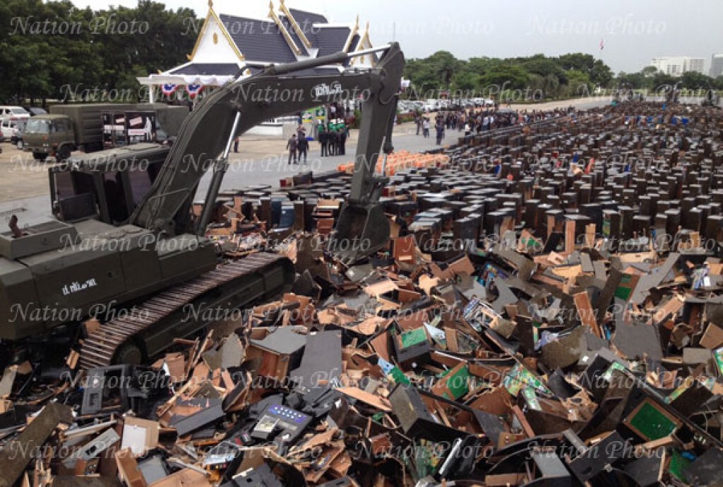 ตร.-ทหารร่วมทำลายตู้จักรกลไฟฟ้า ร่วม 4,000 ตู้