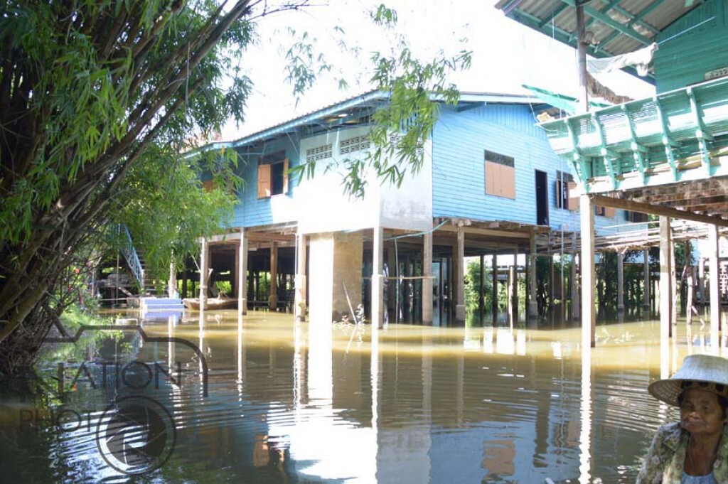 ผู้ว่าฯสั่ง 6 อำเภอลุ่มเจ้าพระยา เร่งสำรวจบ้านเรือนก่อน หลังน้ำท่วม ทำประวัติเป็นหลักฐานเยียวยา