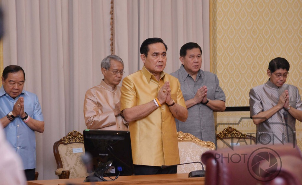 "ประยุทธ์" เตรียมลงพื้นที่ตรวจน้ำท่วม จ.สุโขทัย ฐานะนายกฯ หลังแถลงนโยบายต่อ "สนช." "ประยุทธ์" เตรียมลงพื้นที่ตรวจน้ำท่วม จ.สุโขทัย ฐานะนายกฯ หลังแถลงนโยบายต่อ "สนช."