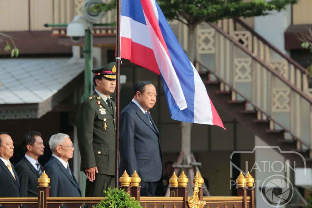 "ประวิตร - อุดมเดช" ถือฤกษ์ 06.09 น. เข้ากระทรวงกลาโหม "ประวิตร - อุดมเดช" ถือฤกษ์ 06.09 น. เข้ากระทรวงกลาโหม