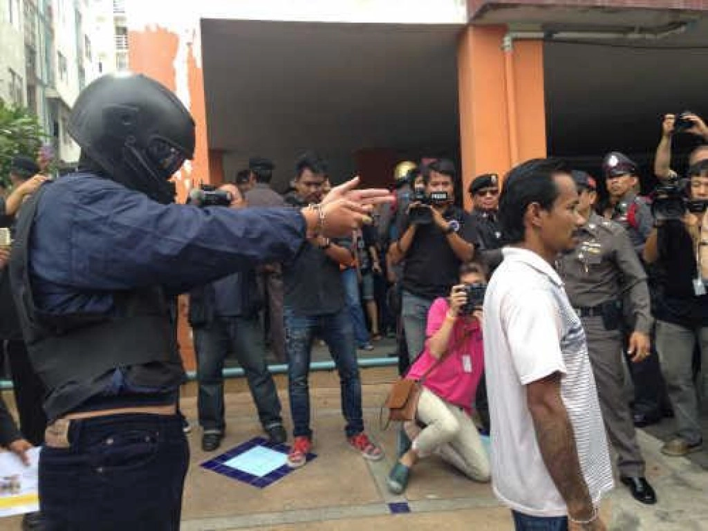 คุมตัว! ทำแผนคดี 6 นศ.อุเทนถวาย