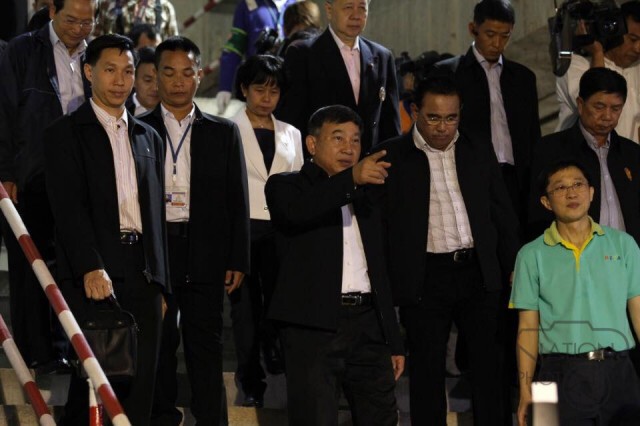 พล.อ.อ. ประจิน ร่วมพิธีบวงสรวงสิ่งศักดิ์สิทธิ์และทำบุญหัวเจาะอุโมงค์รถไฟฟ้าโครงการรถไฟฟ้าสีน้ำเงิน