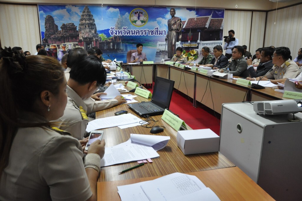 ผู้ว่าฯ โคราช สั่งรื้อร้านอาหาร มอปลาย่าง ลำตะคองออกทั้งหมด