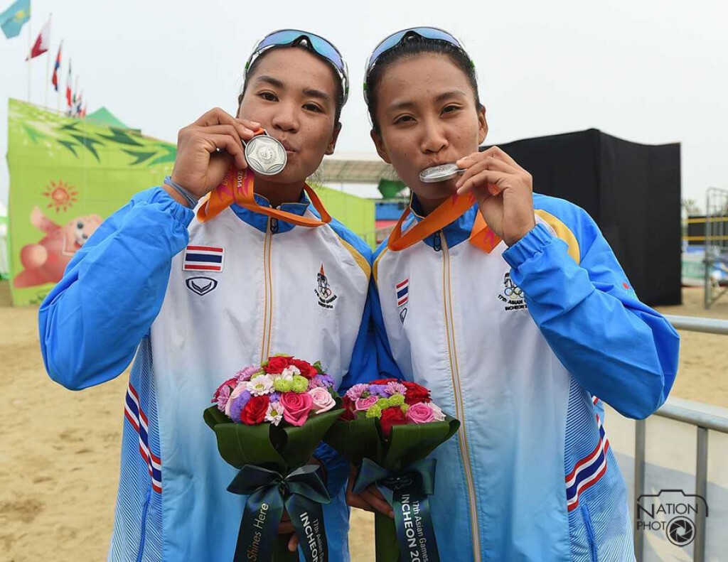 วอลเล่ย์ชายหาดหญิงไทย คว้าเหรียญเงิน วอลเล่ย์ชายหาดหญิงไทย คว้าเหรียญเงิน