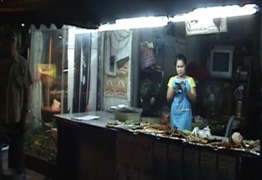 โจรวิ่งราวกระเป๋าแม่ค้าไก่ย่าง