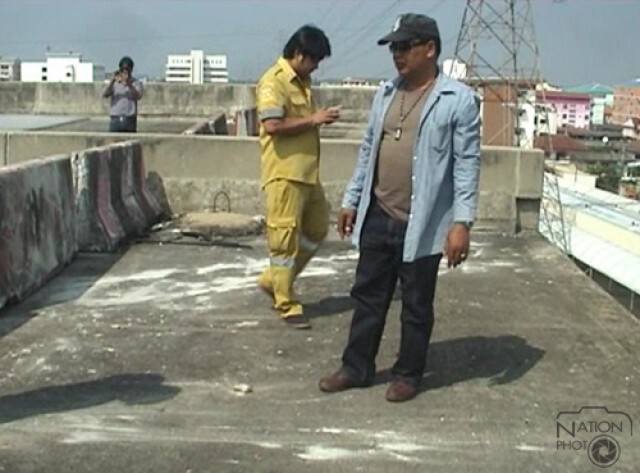 แขวงการทางธัญบุรีนำแท่งปูนปิดกั้นจุดรถตกทางด่วน