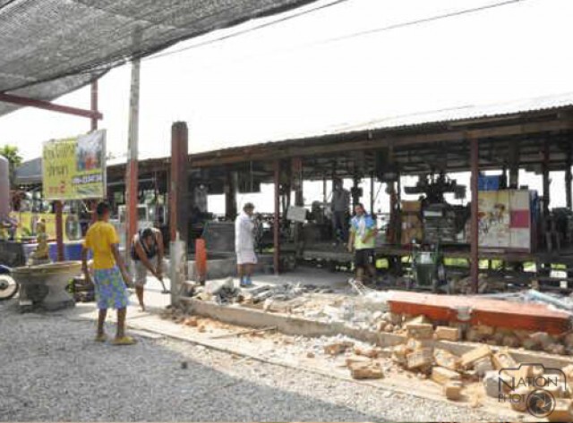ผู้ว่าฯโคราชขีดเส้น "16มค.58" ทุกร้านริมลำตะคองต้อง "ปิดกิจการ"