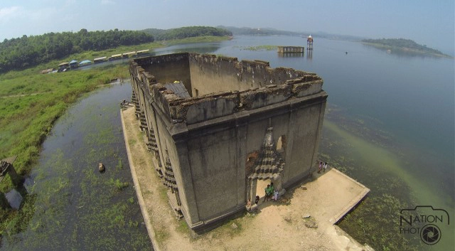 วัดจมน้ำ แหล่งท่องเที่ยวอีกแห่งหนึ่งของ อ.สังขละบุรี จ.กาญจนบุรี