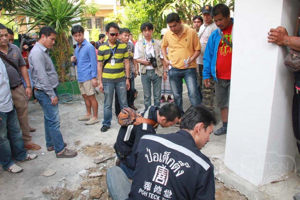 ตร.บุกค้นบ้านพรชนก ควานหาครูยุ่น