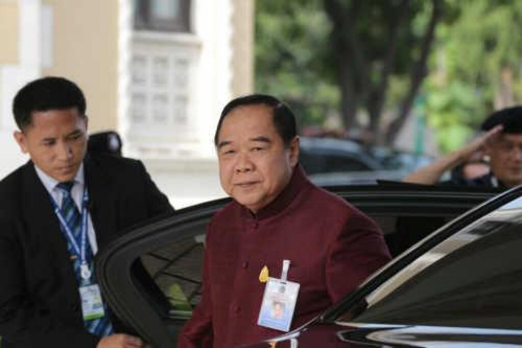 "ประวิตร" สั่งทุกหน่วยให้กำลังพล รณรงค์ยึดค่านิยม 12 ประการ "ประวิตร" สั่งทุกหน่วยให้กำลังพล รณรงค์ยึดค่านิยม 12 ประการ