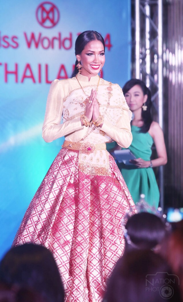 เปิดตัวชุดเข้าประกวด มิสเวิลด์ เมญ่า นนธวรรณ ทองเหล็ง มิสไทยแลนด์เวิลด์ 2014