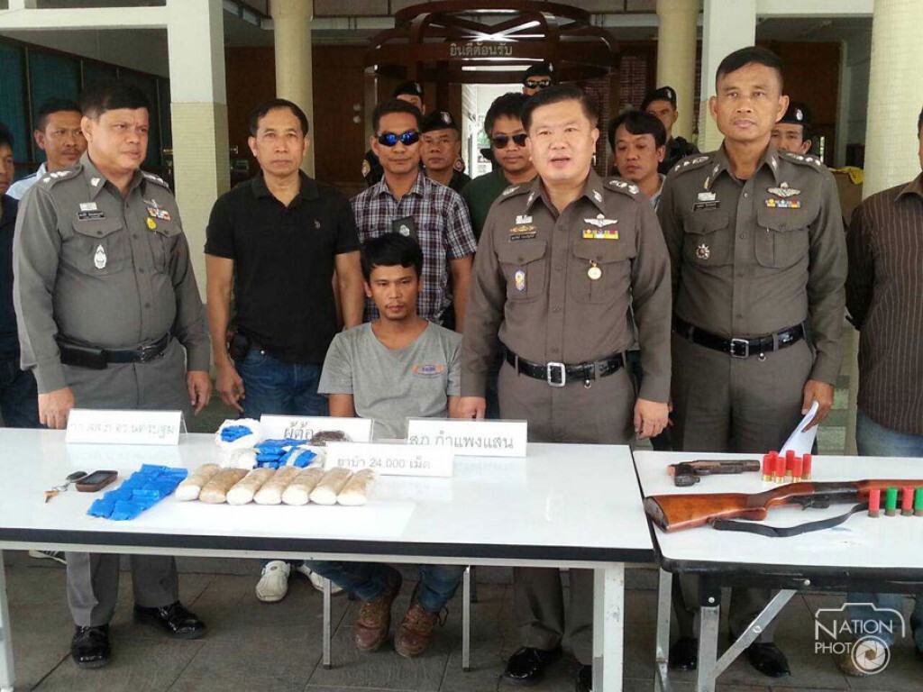 ตร.ภ. 7 รวบแก๊งค้ายา นัดส่งยาบ้าหน้าโรงพัก ตร.ภ. 7 รวบแก๊งค้ายา นัดส่งยาบ้าหน้าโรงพัก