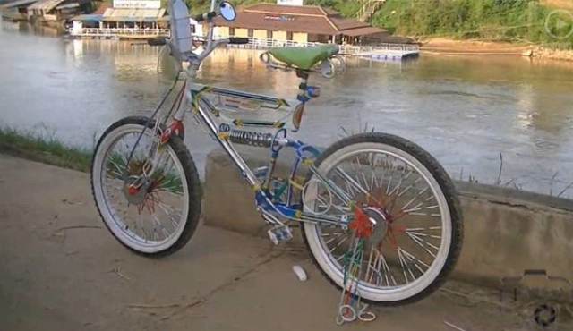 ลุงพิษณุโลกทำจักรยานจากอุปกรณ์ร้านขายของเก่า คนเห็นขอซื้อ ขายได้ราคากว่าหมื่นบาท